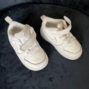 Nike toddler sneakers